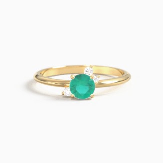 Round Gemstone Ring with Scattered Accents