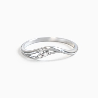 Dainty Contour Band with Petal-Shaped Accents